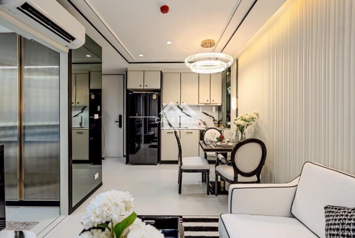 The embassy life – Jomtien