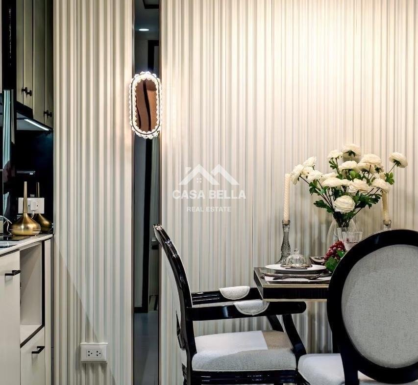 The embassy life – Jomtien