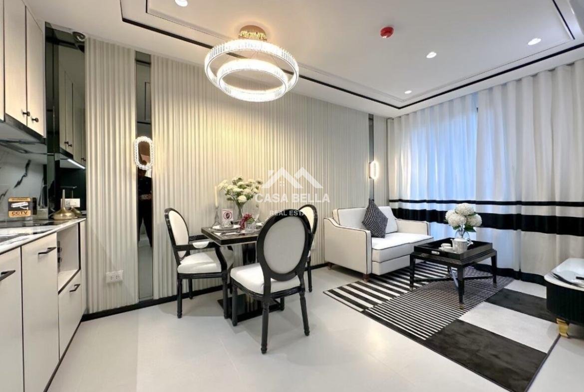 The embassy life – Jomtien
