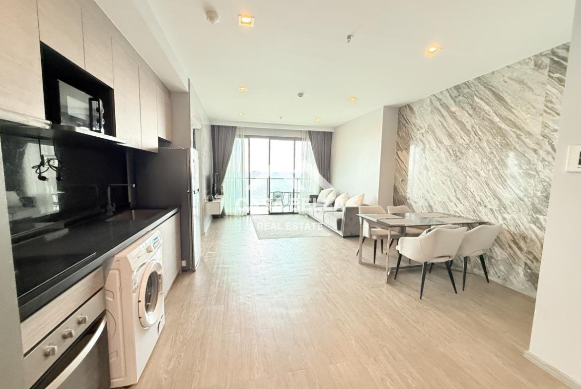 Aeras Beachfront Condo – Jomtien