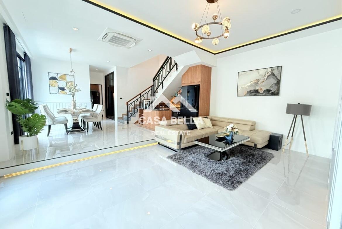 Glam Boonsampan 6 – East Pattaya
